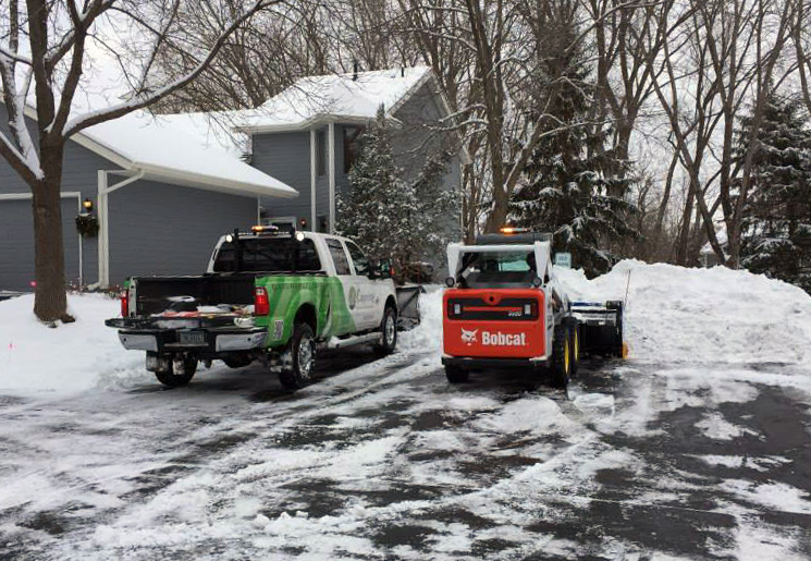 Cayering Snow Removal Vehicles